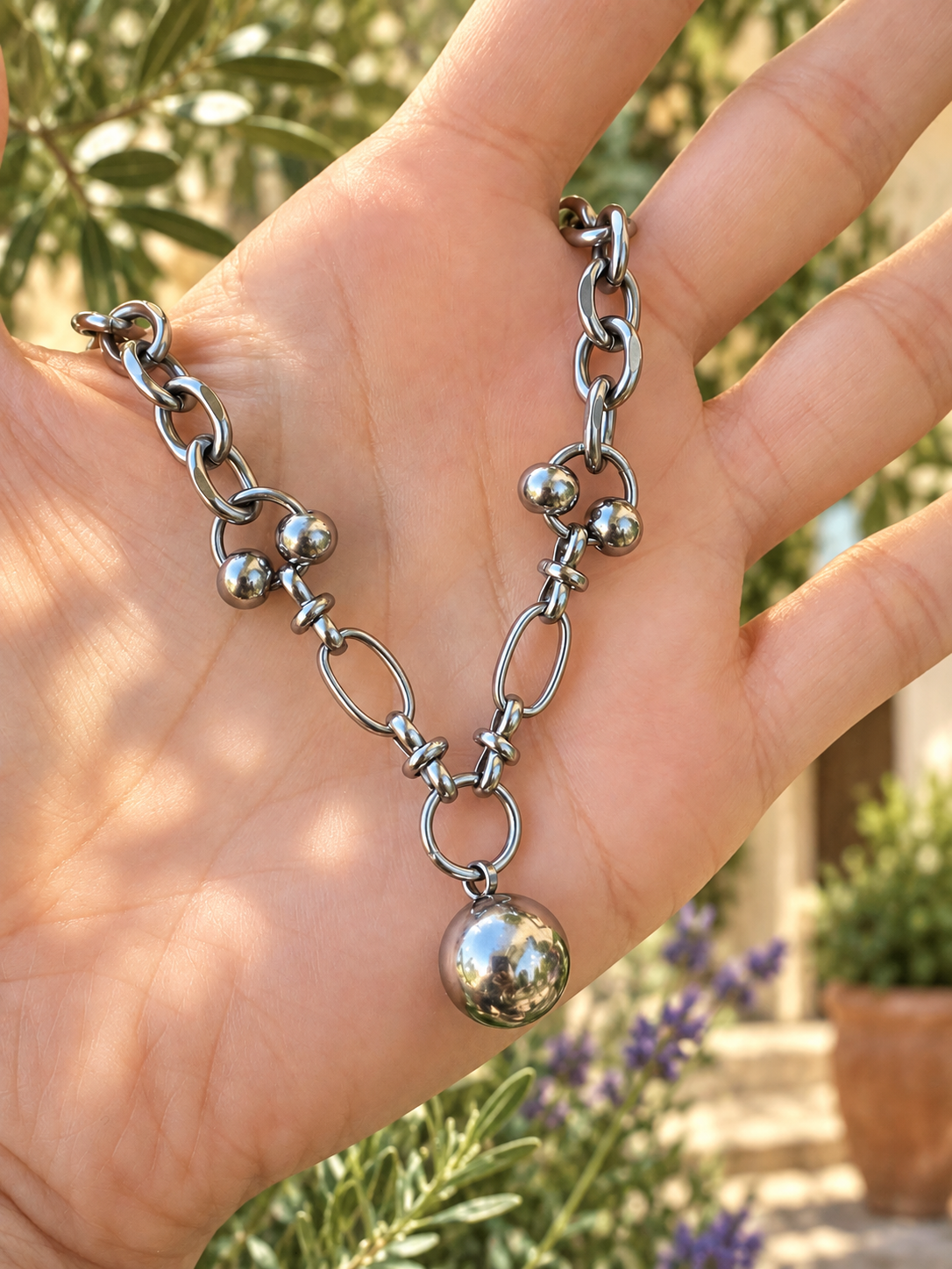 Lobero Charm Choker