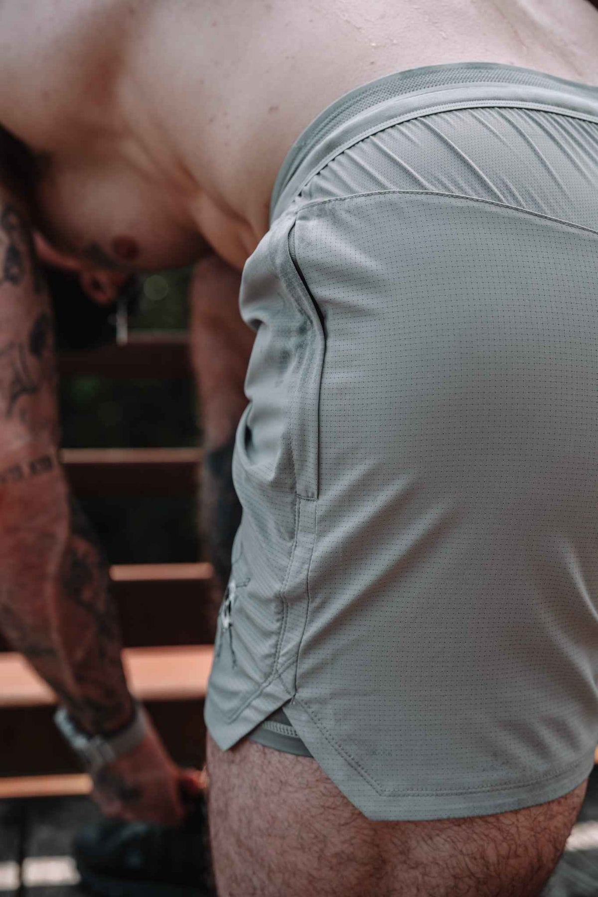 MEN’S | HYBRIFLEX SHORT : GREY
